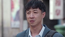 晓晓辞别父母 回省城开始新生活