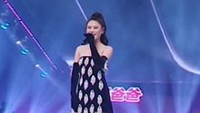 袁娅维劲歌助阵终极舞台