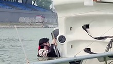 文韬遇险落水苑琼丹李艺彤吓呆