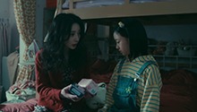 神秘莫测的母女关系，母亲为何要赶走女儿